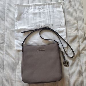 Michael Kors Authentic Crossbody Purse w protective bag Taupe color